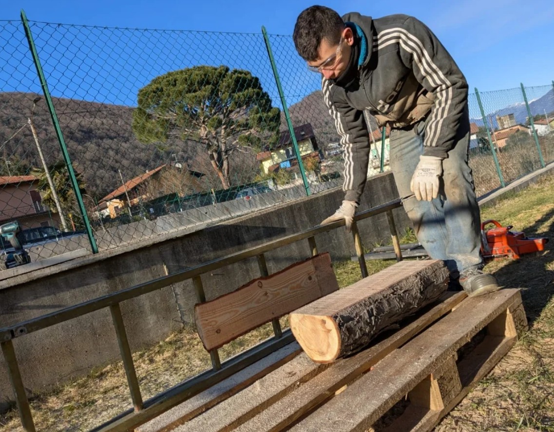 Gabriele Palazzina al lavoro